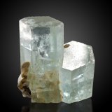 Beryl var. aquamarine, muscovite
Specimen size 4 x 4 cm
(Autor: Tobi)