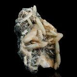 Whitlockite
7.5 x 4.5 x 2 cm / main crystal: 2 cm
(Autor: MIM Museum)