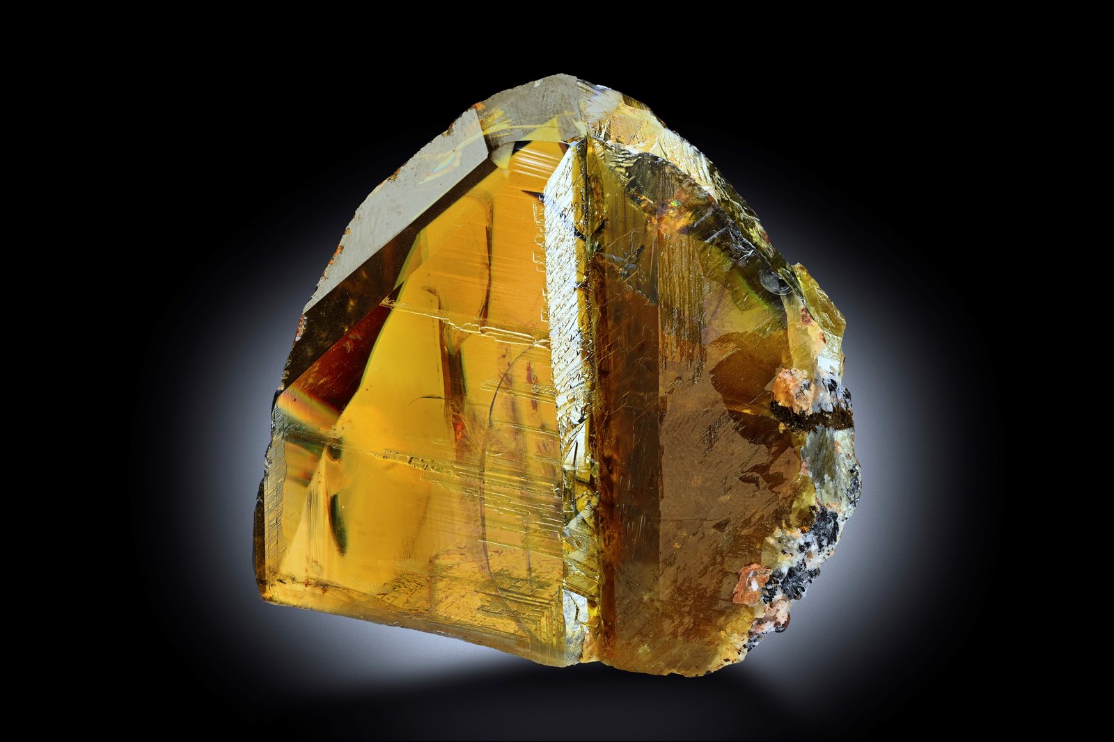 Titanite
6 x 1.5 x 6 cm
(Autor: MIM Museum)