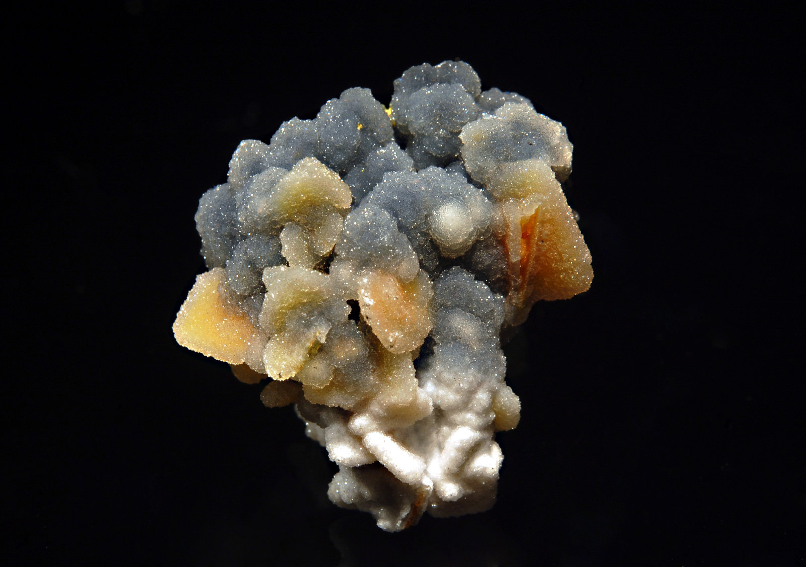 Wulfenite
2.3 cm
(Autor: Michael Shaw)