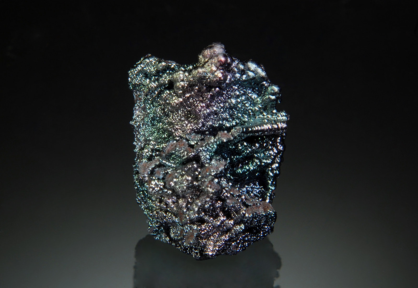 Goethite
1.7 x 2.1 cm
(Autor: Michael Shaw)