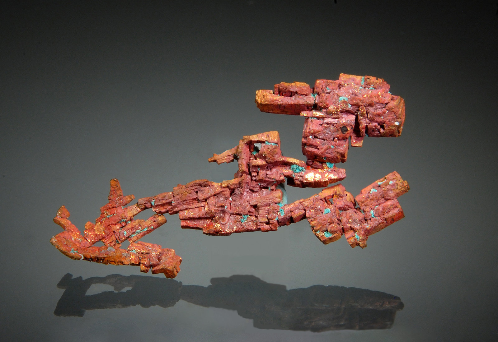 Copper
1.5 x 2.9 cm
(Autor: Michael Shaw)