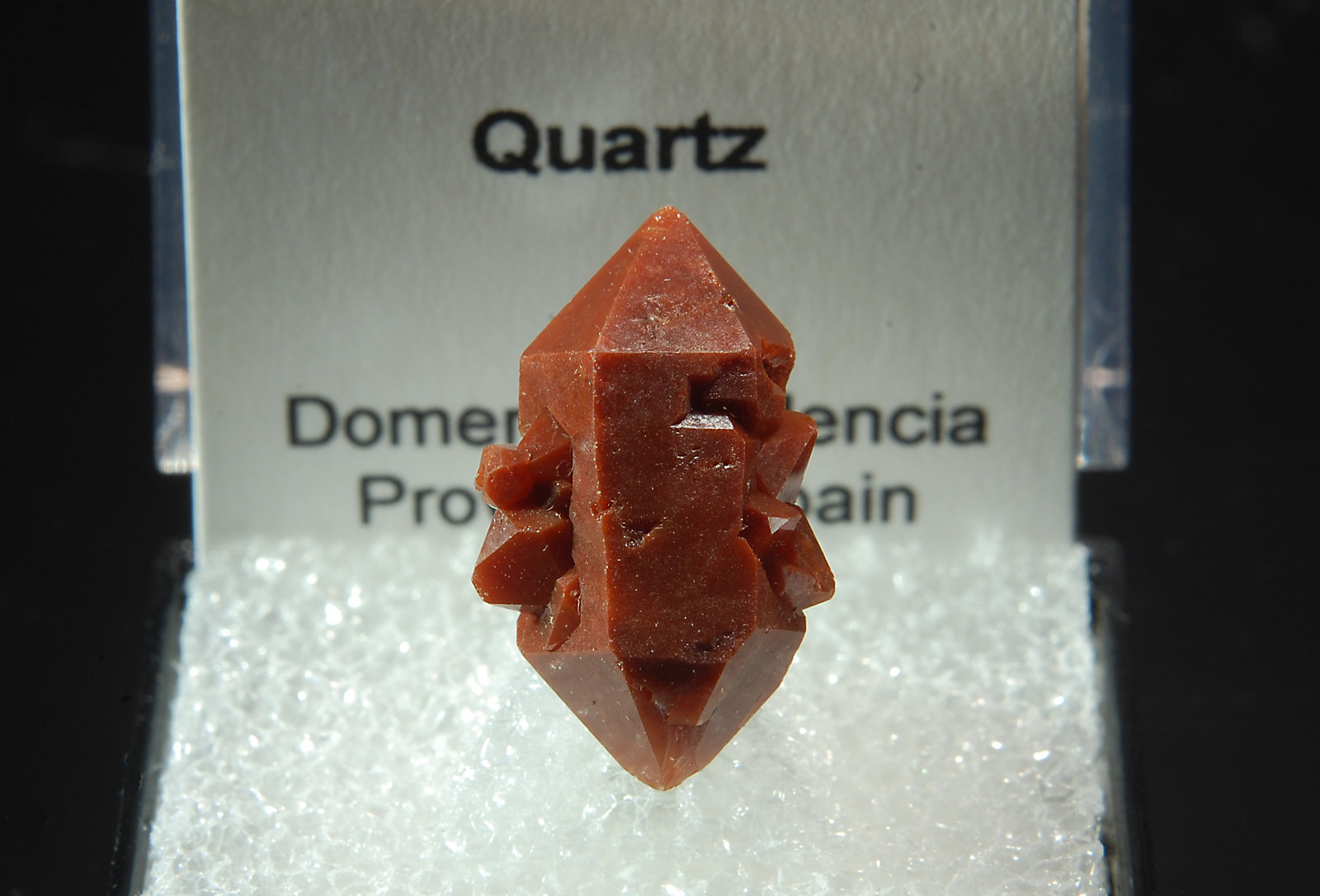 Quartz
2.0 x 1.2 cm
(Autor: Michael Shaw)