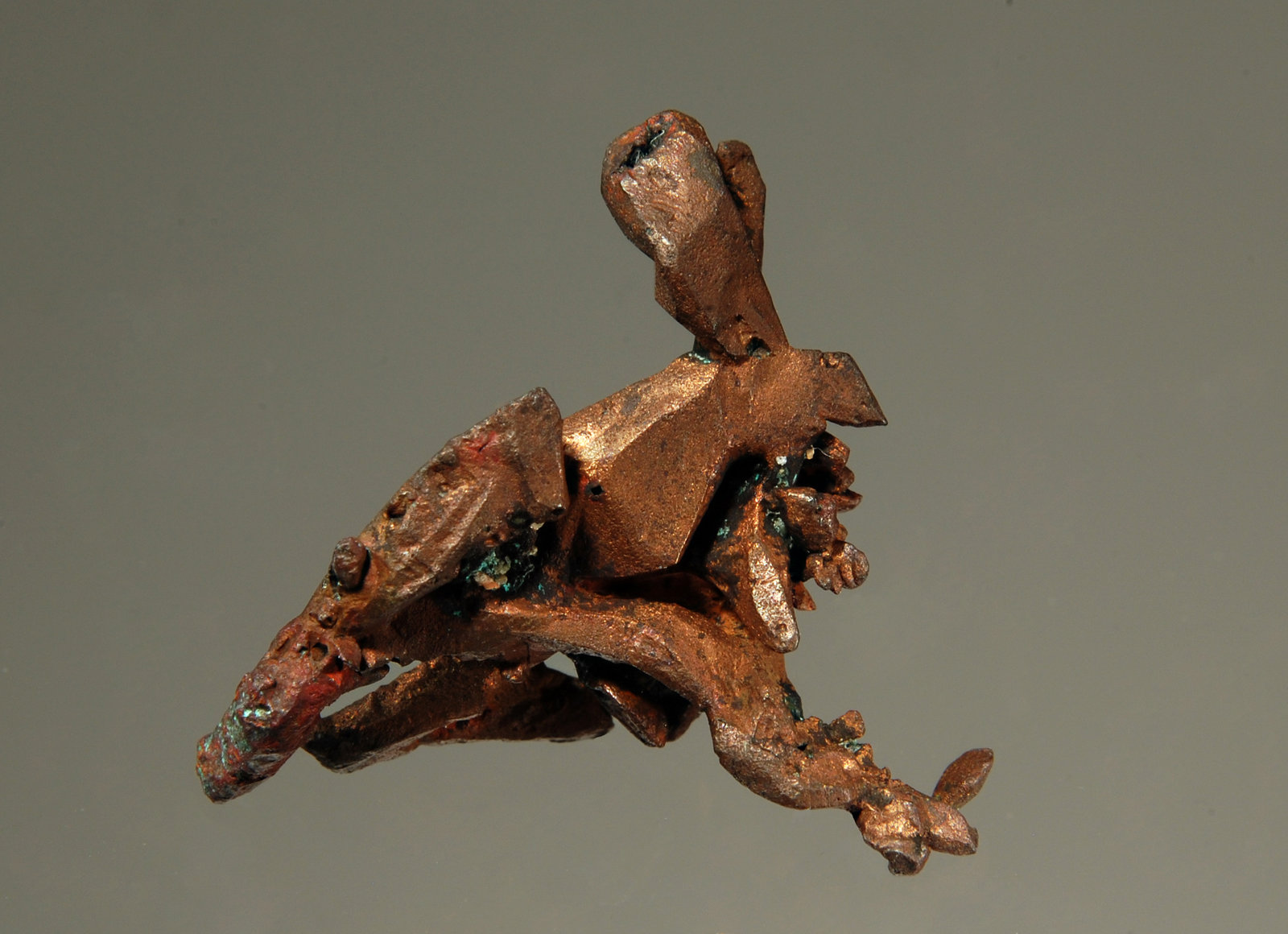 Copper
2.4 x 2.6 cm
(Autor: Michael Shaw)