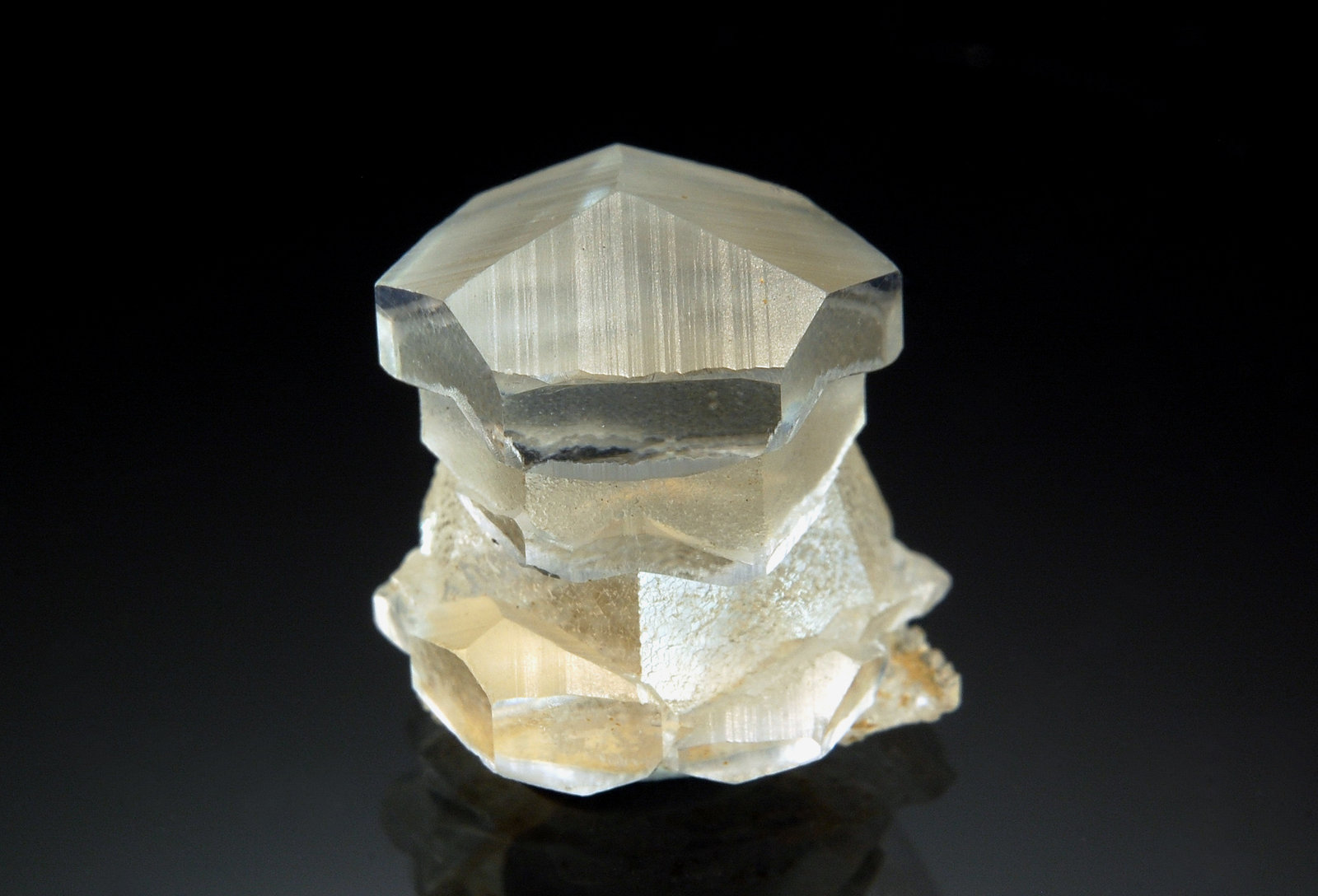 Calcite
1.6 x 1.7 cm
(Autor: Michael Shaw)