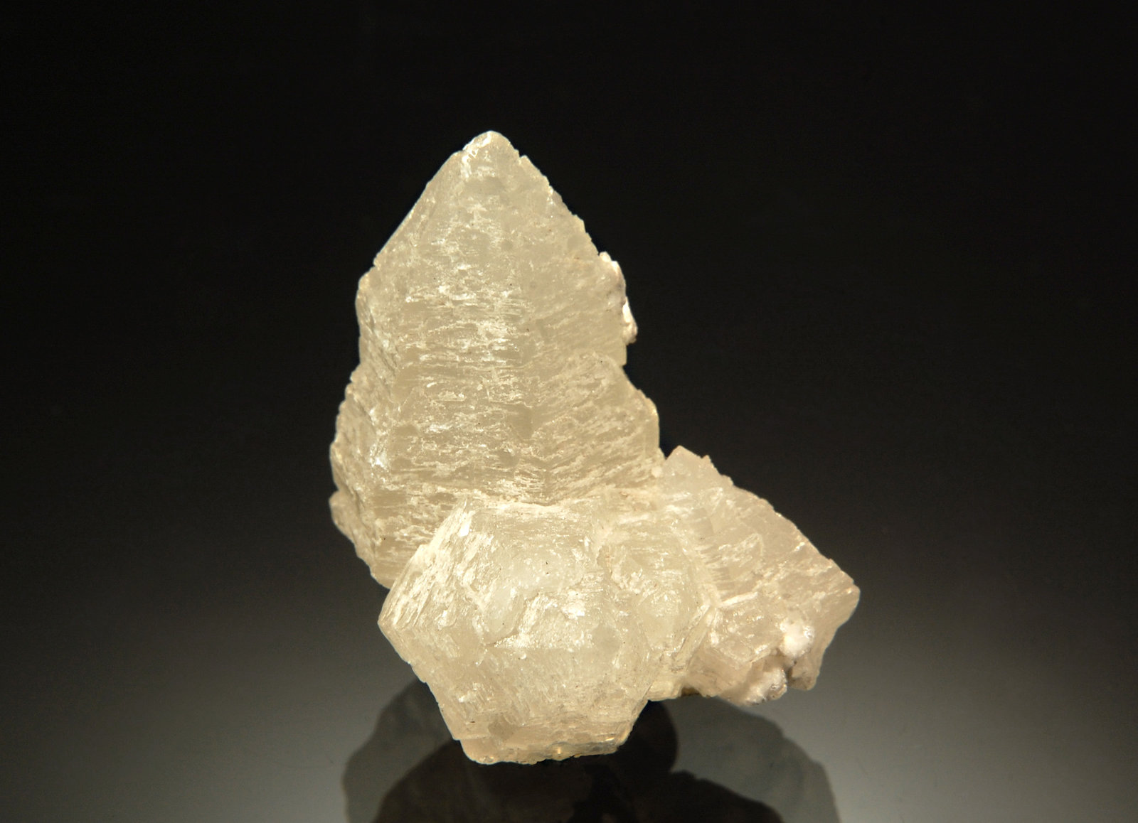 Witherite
2.0 x 2.4 cm
(Autor: Michael Shaw)