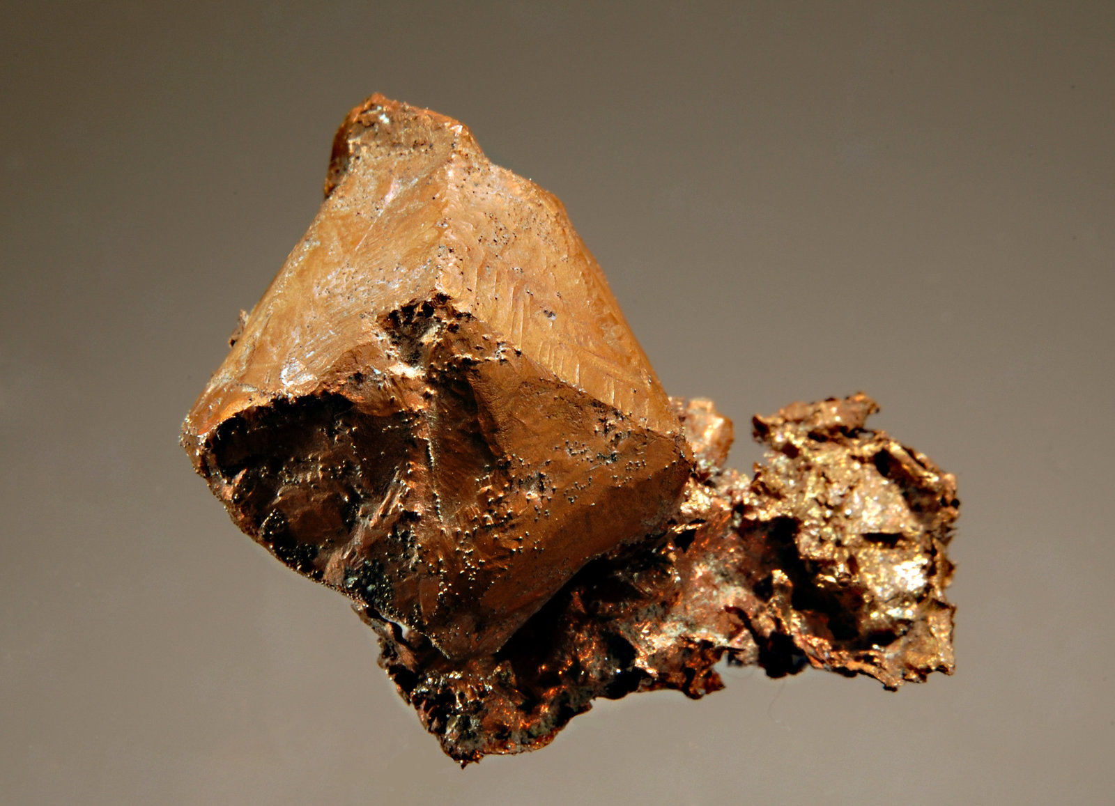 Copper
2.3 x 2.7 cm
(Autor: Michael Shaw)