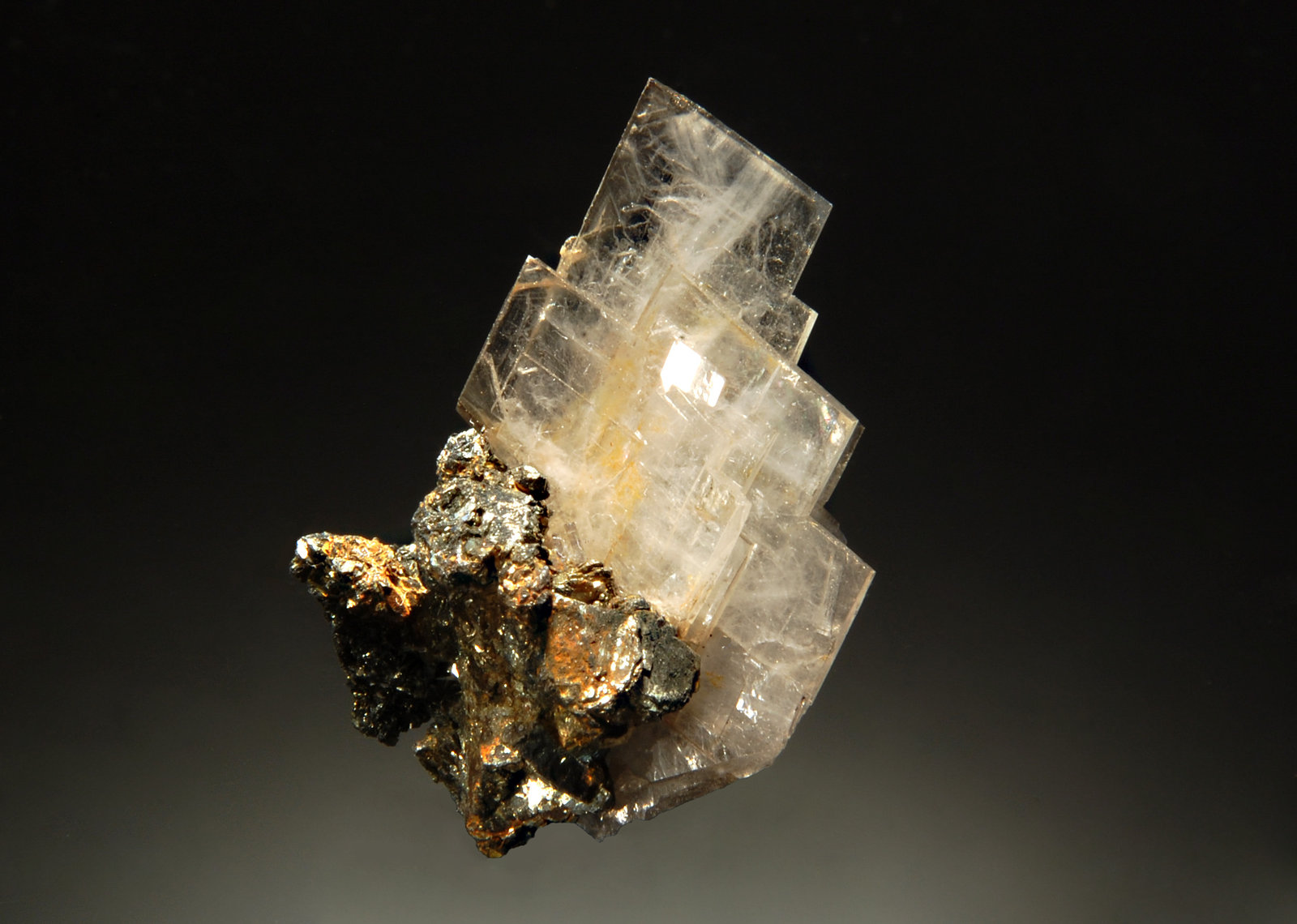 Barite
2.3 x 3.1 cm
(Autor: Michael Shaw)