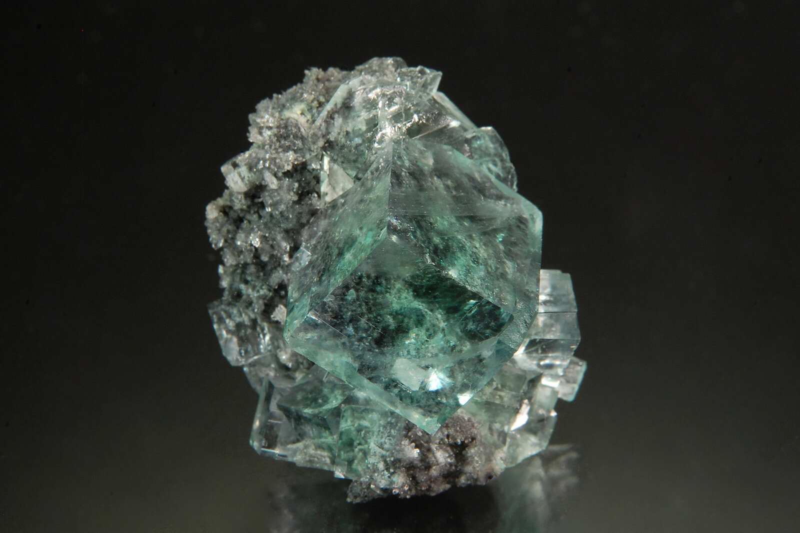 Fluorite
Longyan Prefecture, Fujian Province, China
2.9 x 2.0 cm
(Autor: Michael Shaw)