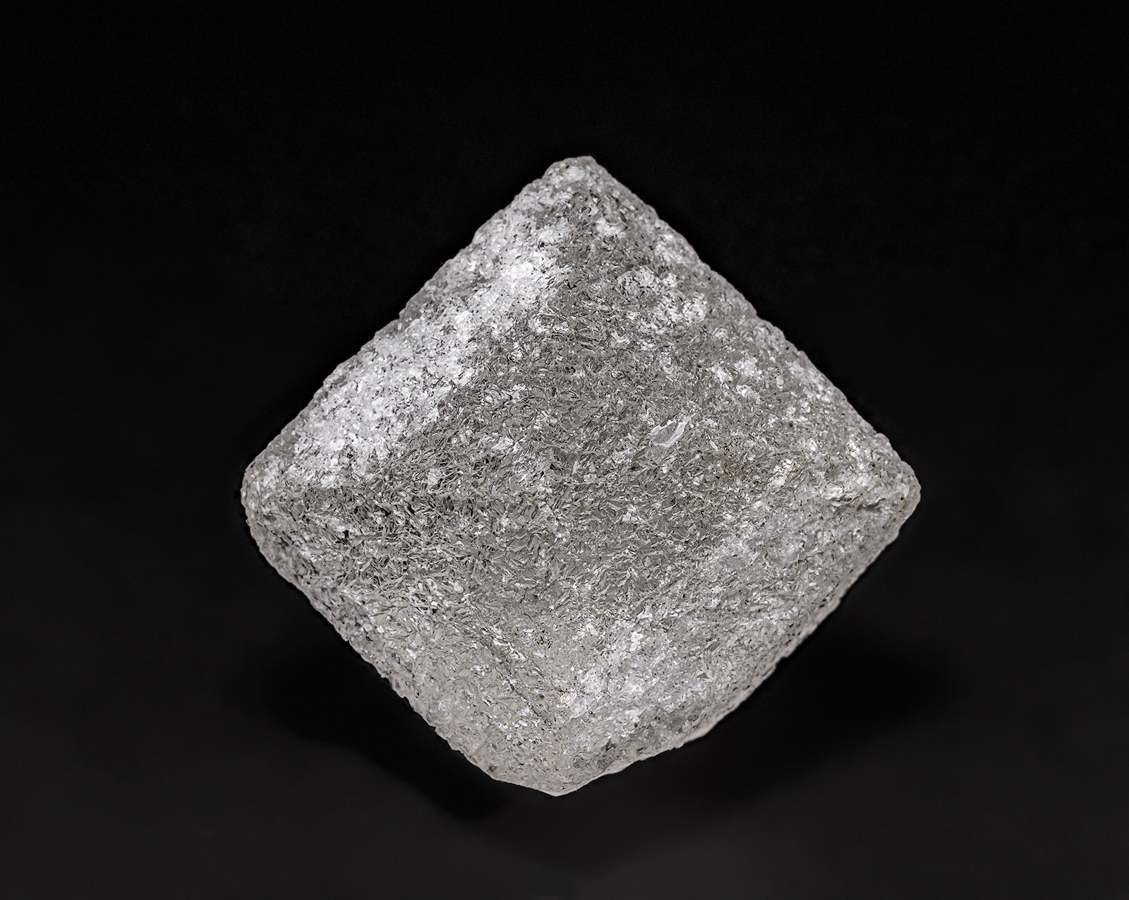 Topaz
3.5 x 3.3 cm
(Autor: am mizunaka)