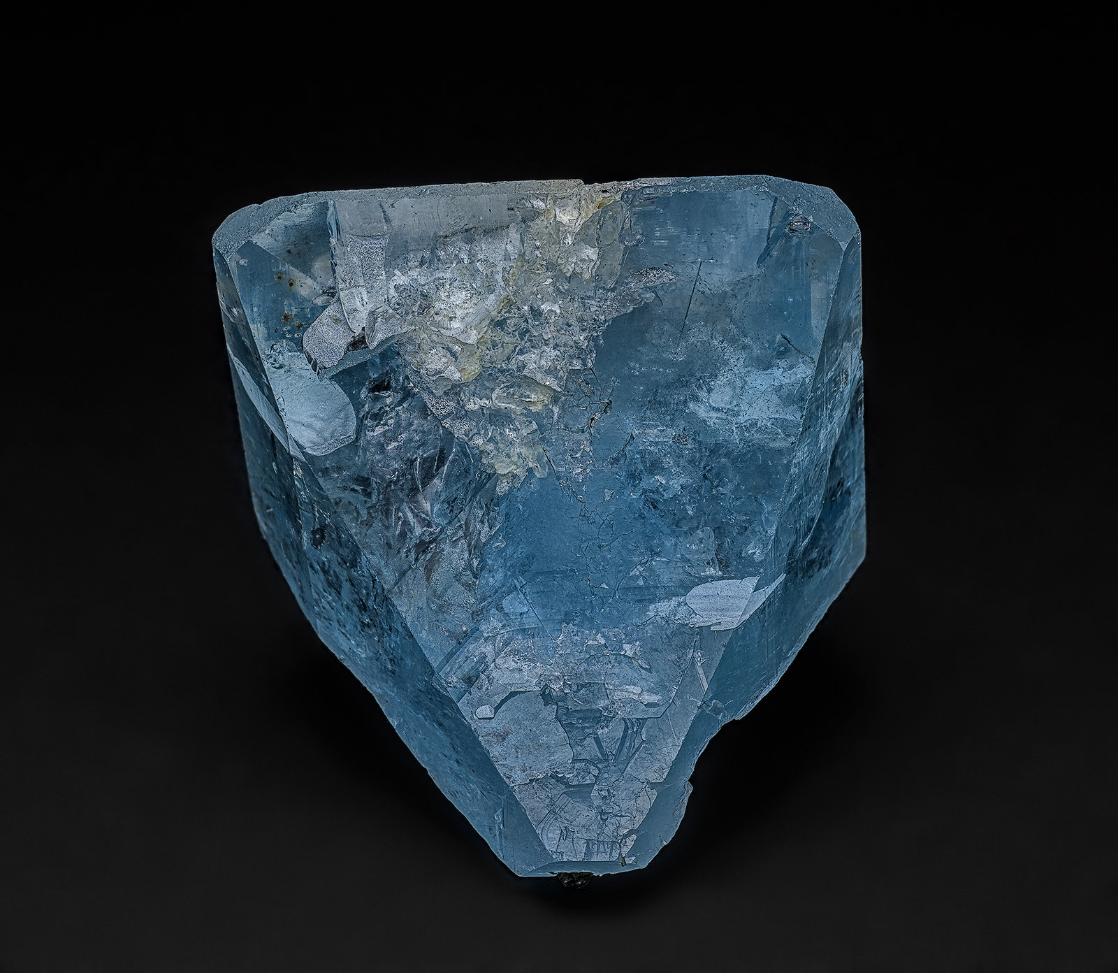 Topaz
4.3 x 3.5 cm
(Autor: am mizunaka)