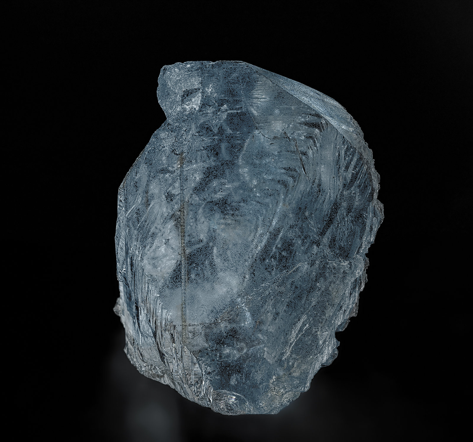 Topaz
7.0 x 6.6 cm
(Autor: am mizunaka)
