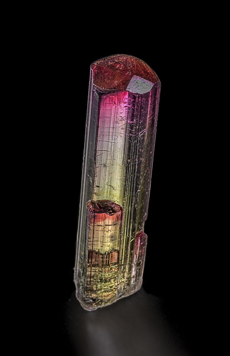 Tourmaline
38 x 9.7 mm
(Autor: am mizunaka)