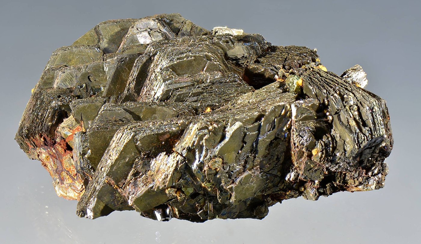Pyrrhotite
9 x 4.9 x 4.5 cm.
(Autor: Martin Rich)