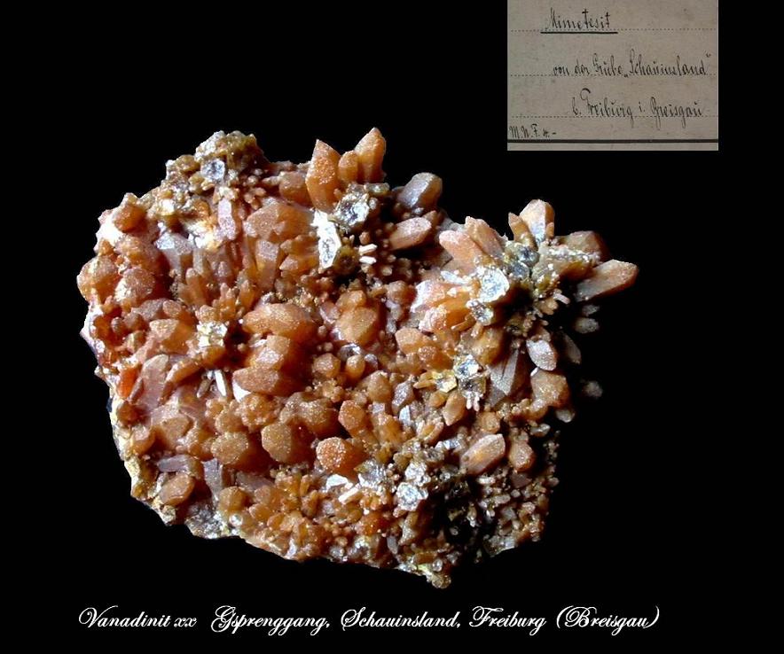 Vanadinite
3,8 x 3 cm
(Autor: Andreas Gerstenberg)