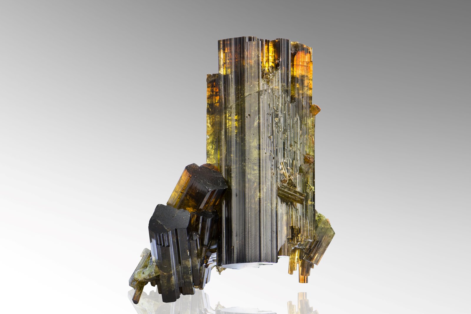 Vesuvianite<br />{LOCALITAT}