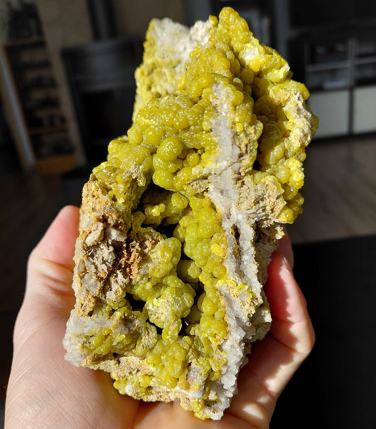 Pyromorphite
FOV 12 cm
(Autor: Tobi)