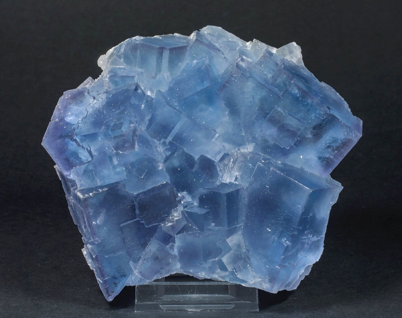 Fluorite
Specimen size 10,5 cm
(Autor: Tobi)