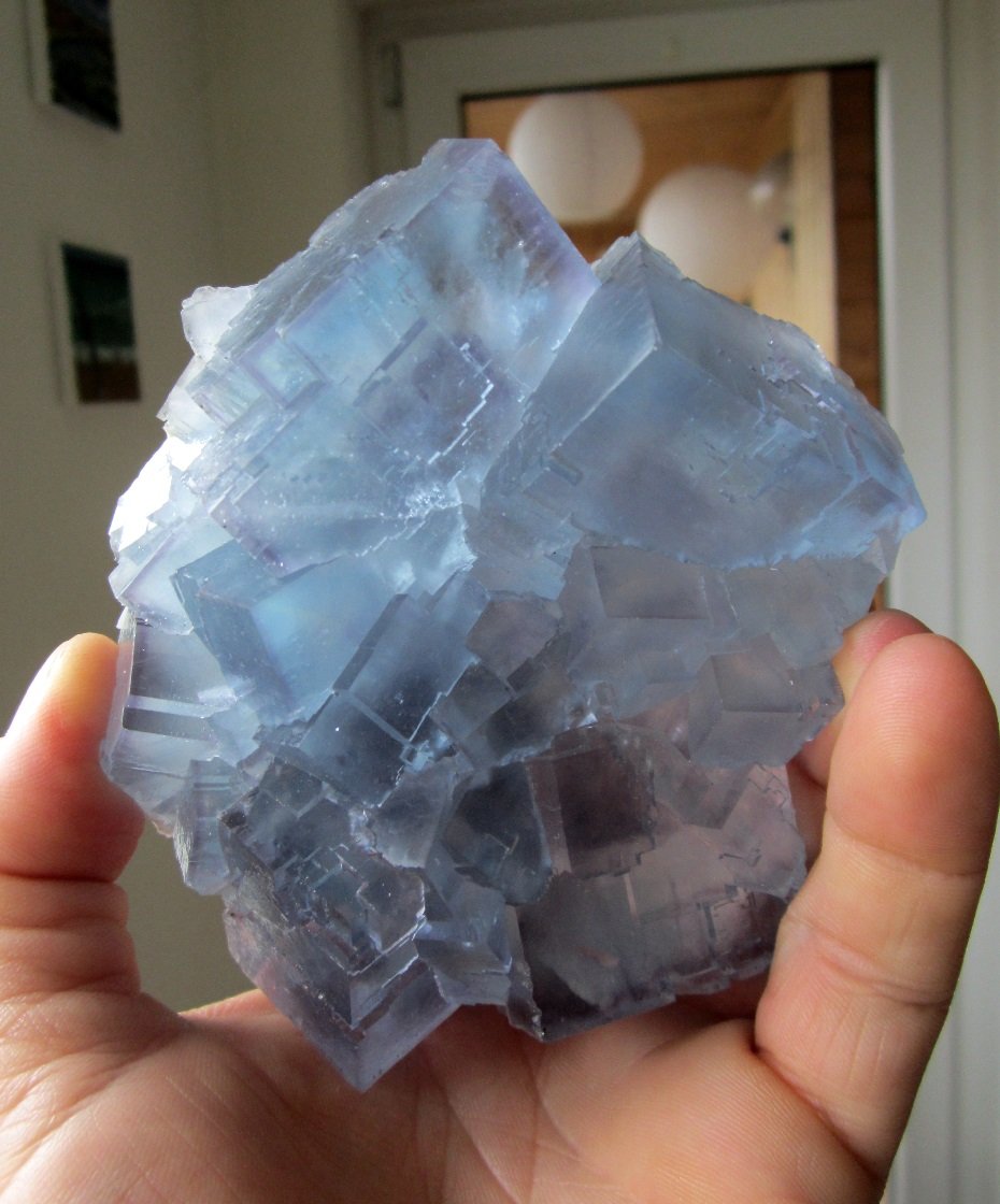 Fluorite
Specimen size 10,5 cm
(Autor: Tobi)