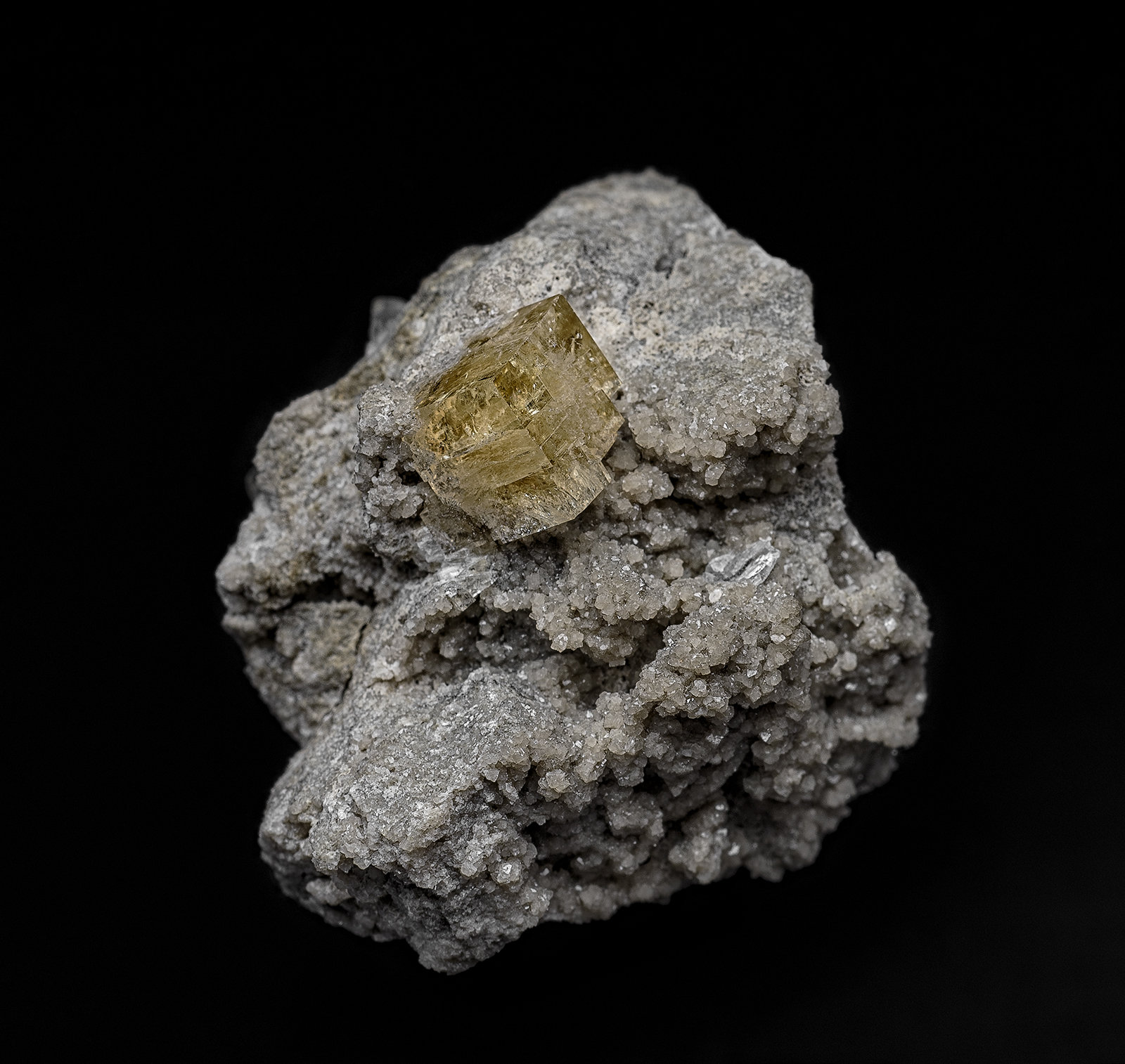 Fluorite, Dolomite
3.2 x 2.7 cm
(Autor: am mizunaka)