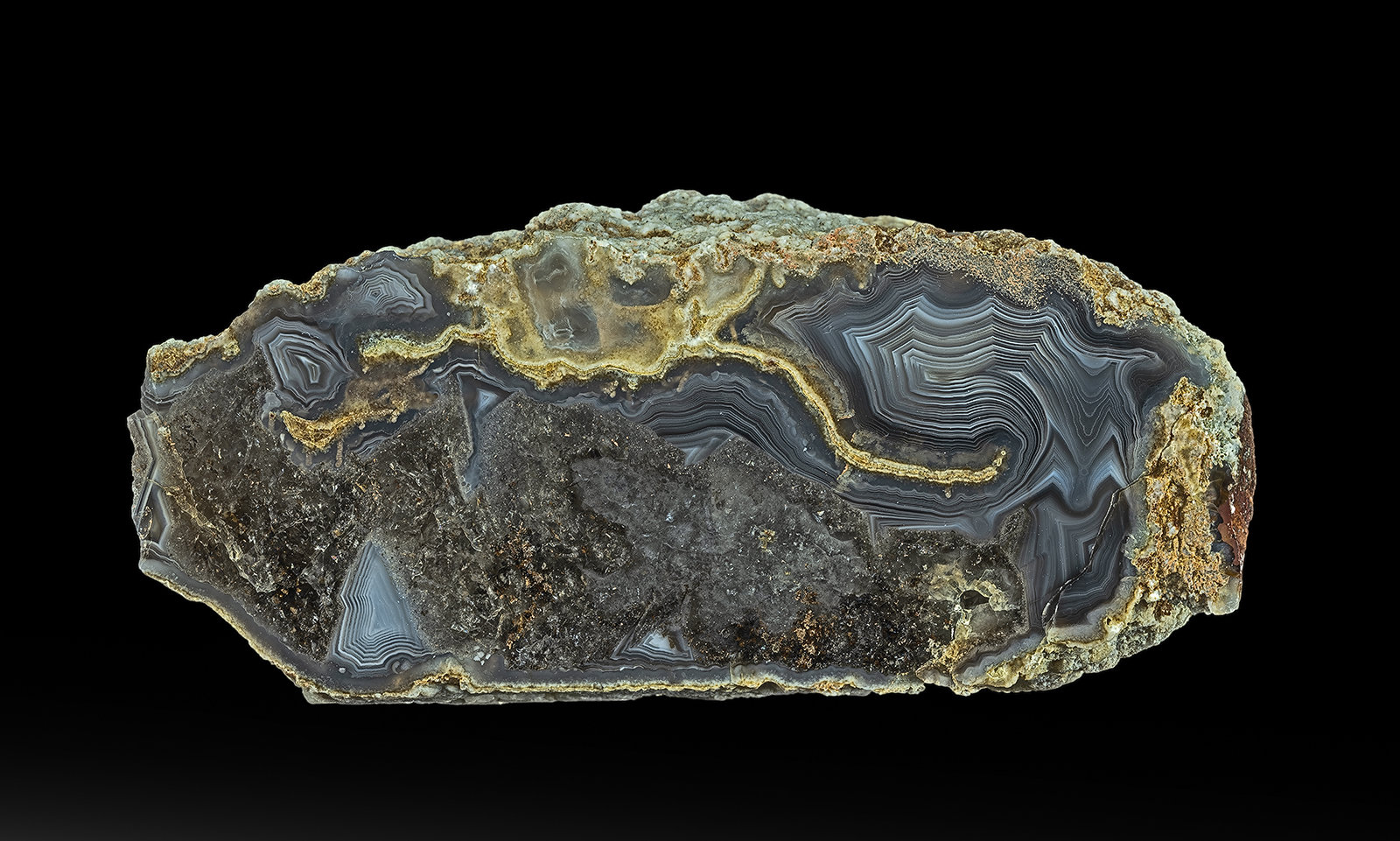 Quartz (variety agate)
9.5 x 4.3 cm
(Autor: am mizunaka)