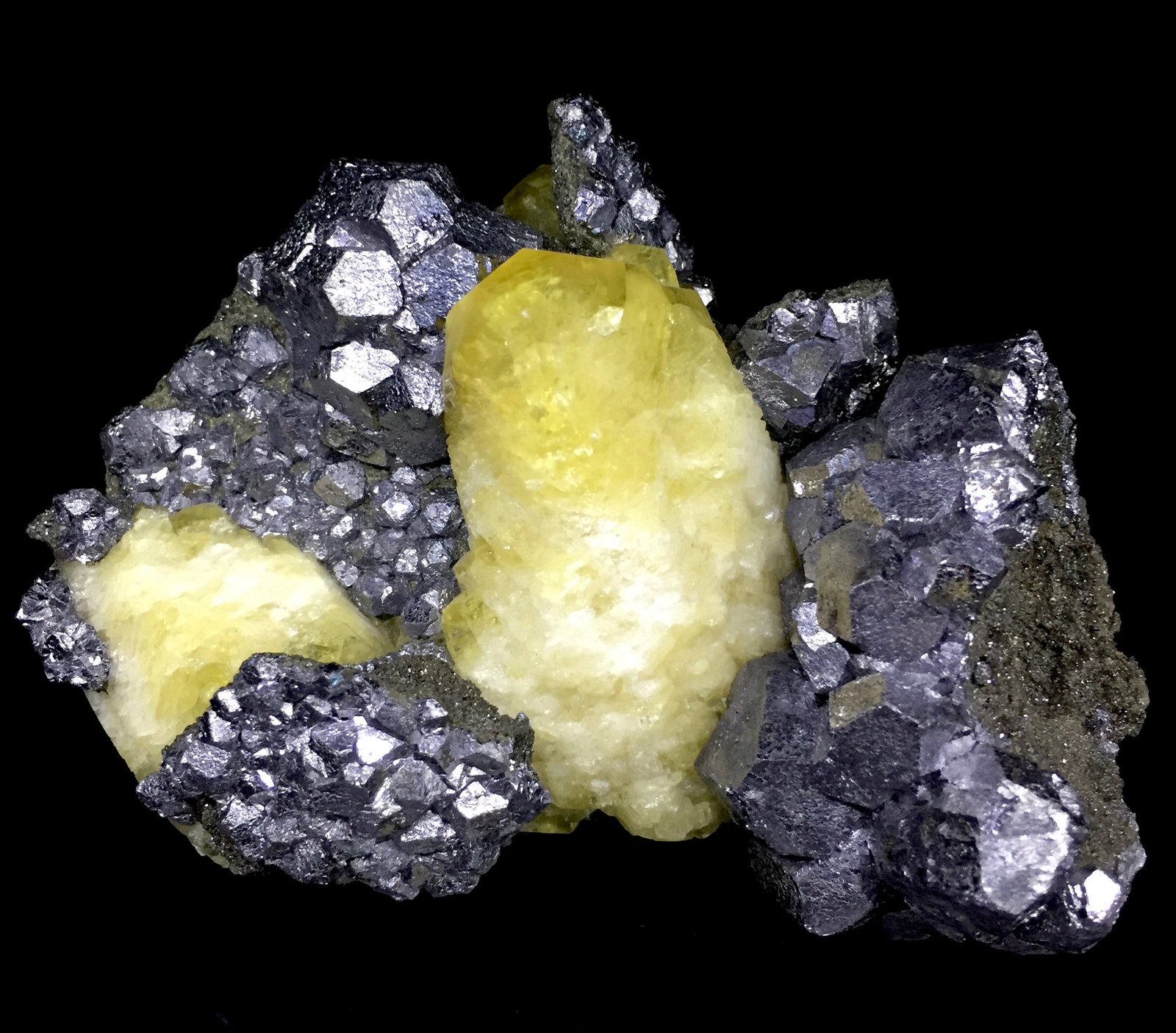 Calcite
12 cm x 8 cm x 6 cm
(Autor: Turbo)