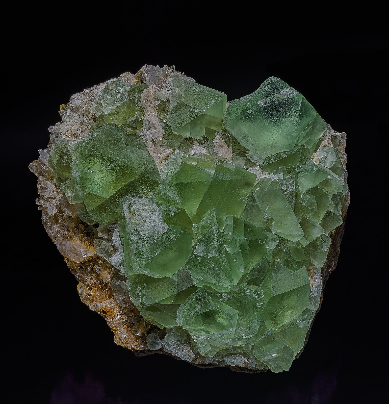 Fluorite, Quartz
9.1 x 10.0 cm
(Autor: am mizunaka)