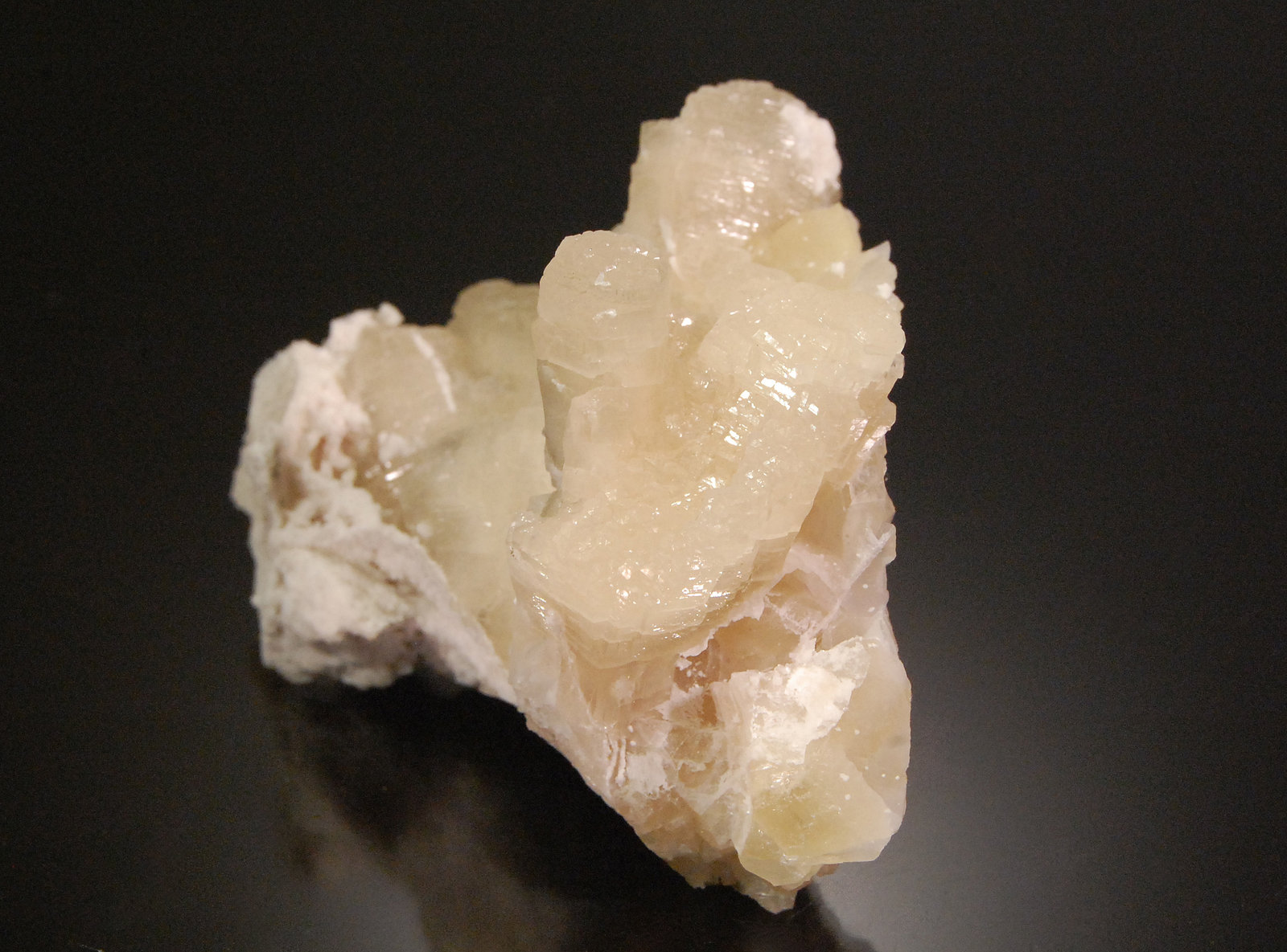 Witherite
8.0 x 5.0 x 4.5 cm
(Autor: Michael Shaw)