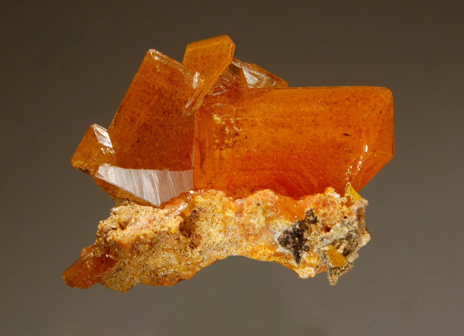 Wulfenite
1.7 x 2.3 cm
(Autor: Michael Shaw)