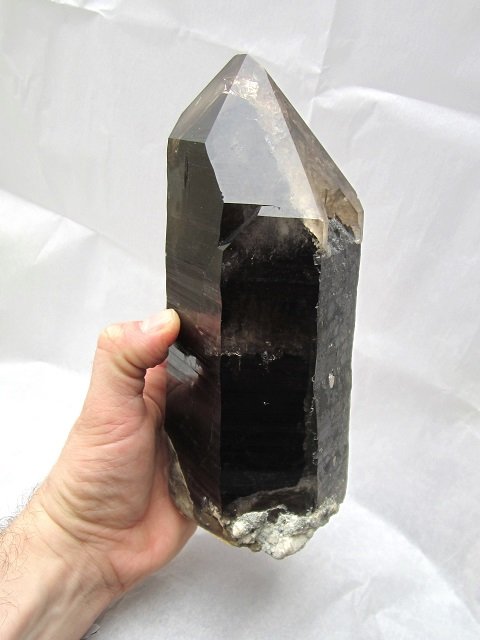 Quartz (variety smoky)
Specimen height 20 cm
(Autor: Tobi)