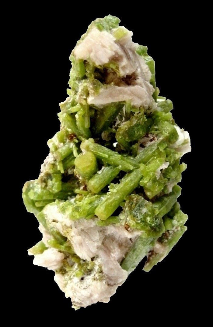 Pyromorphite
Specimen size 5 cm, largest pyromorphite crystal 1,5 cm
(Autor: Tobi)