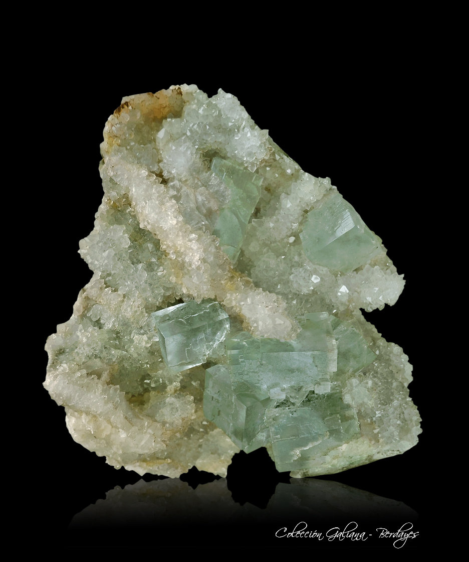 Fluorita
81 x 73 x 48 mm.
(Autor: Rafael Galiana)