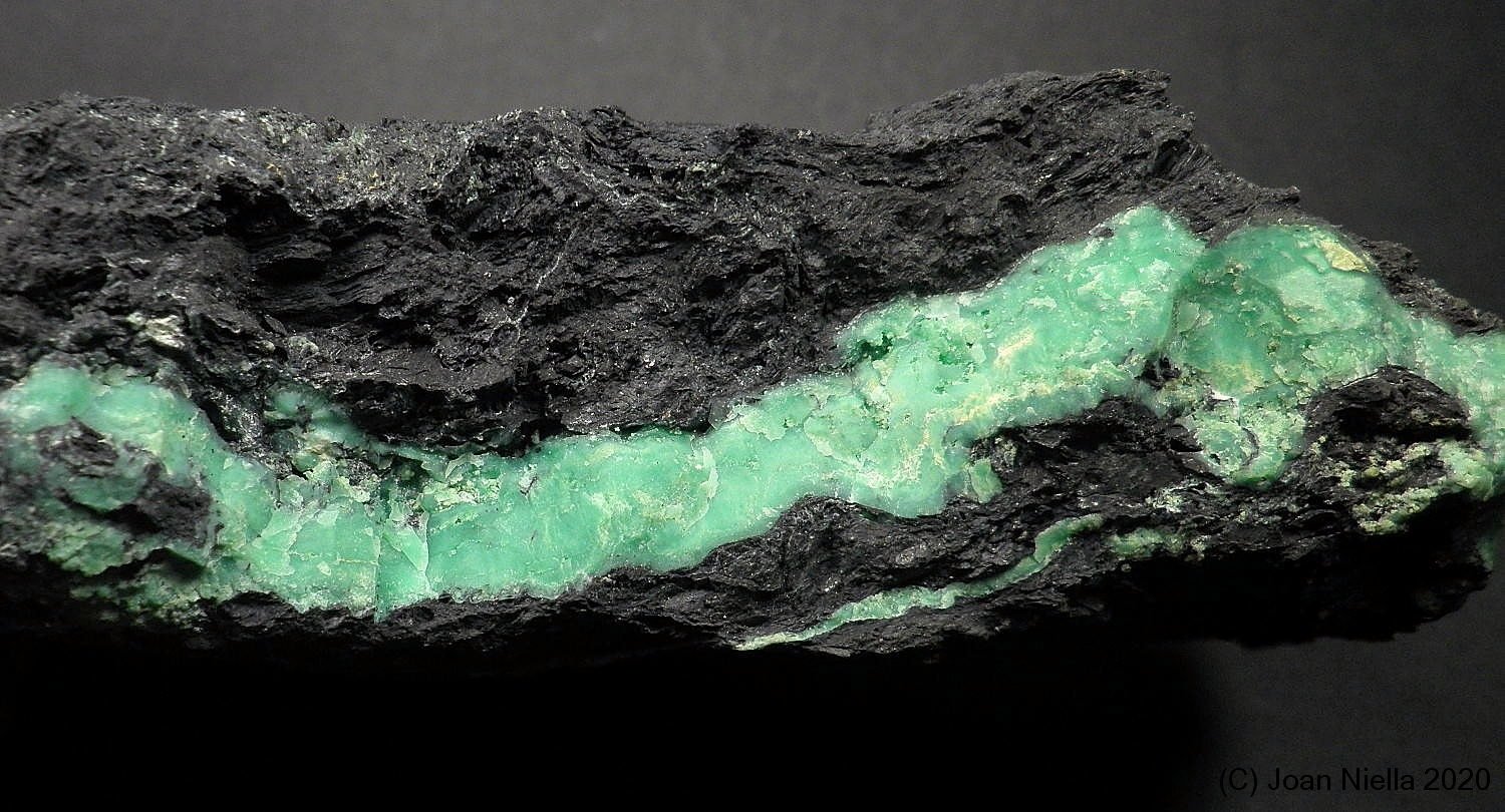 Variscita
7 x 3 cm
(Autor: Joan Niella)