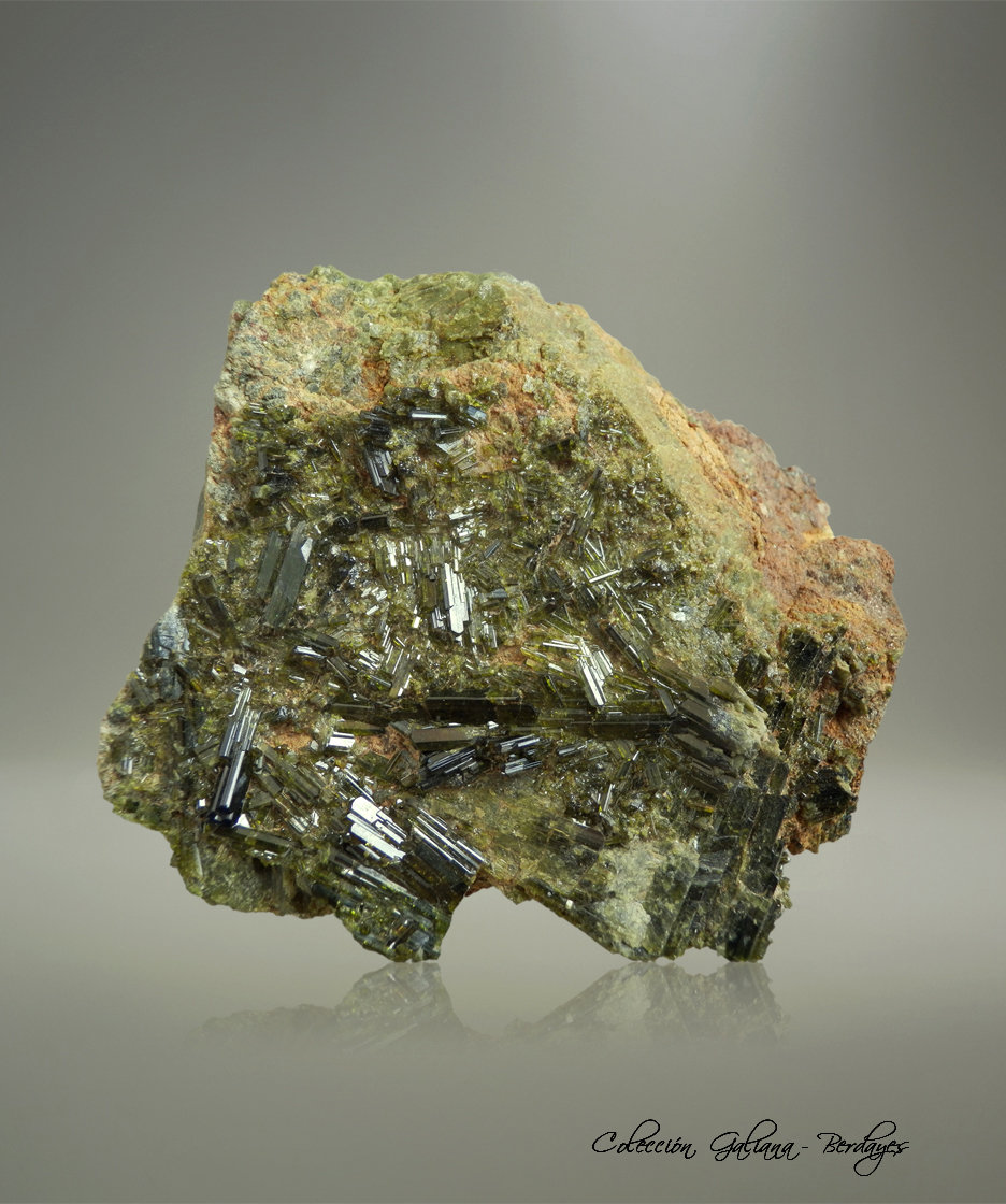 Epidota
64 x 60 x 32 mm
(Autor: Rafael Galiana)