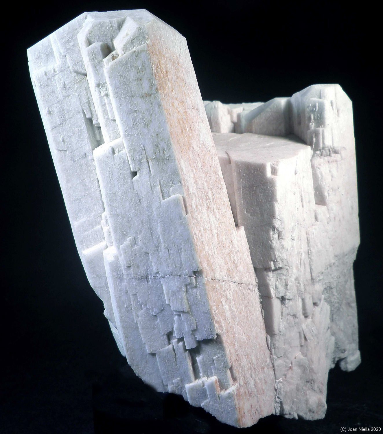 Ortoclasa
7 x 10 cm
(Autor: Joan Niella)
