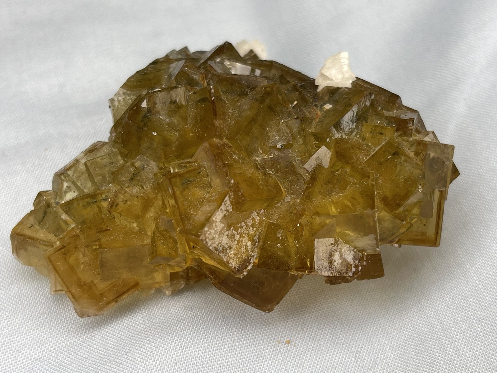Fluorita
5,5cm de ancho y 2cm de alto
(Autor: castrominerals)