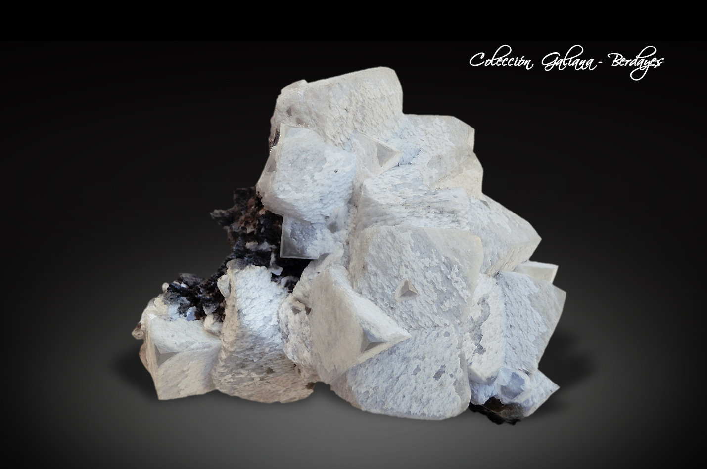 Calcita
74 x 59 x 33 mm.
(Autor: Rafael Galiana)