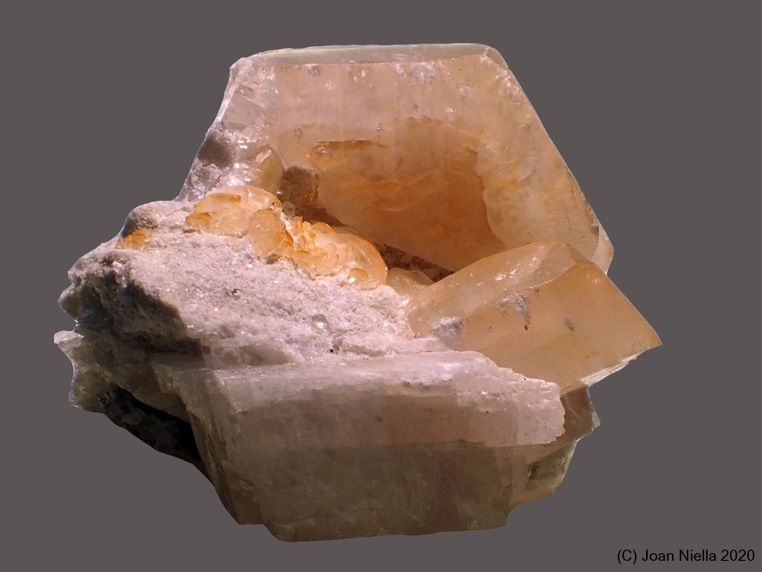 Calcita
6 x 5 cm
(Autor: Joan Niella)