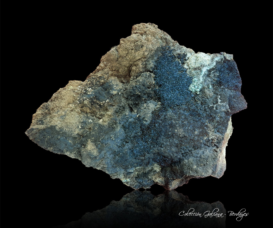 Covellita
92 x 67 x 48 mm
(Autor: Rafael Galiana)