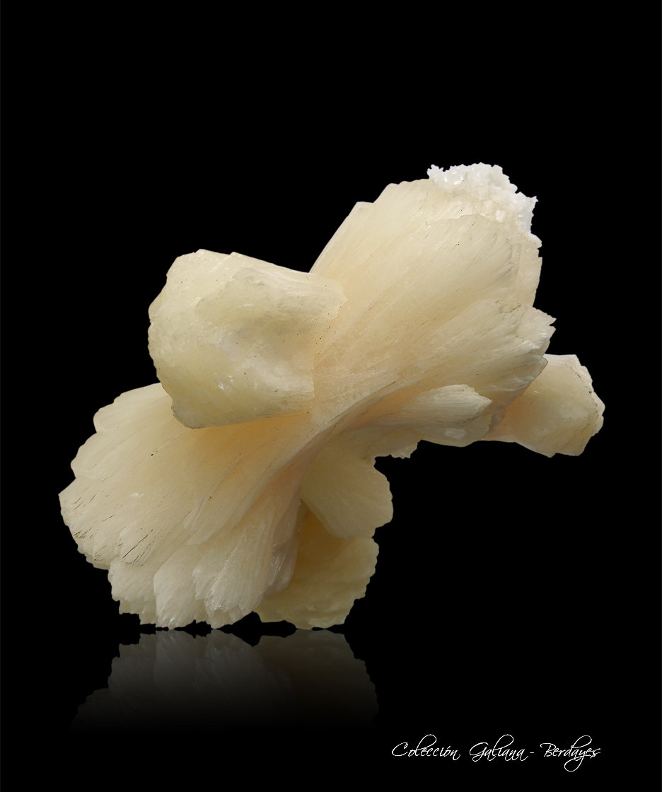 Stilbita-(Ca)
102 x 75 x 50 mm.
(Autor: Rafael Galiana)