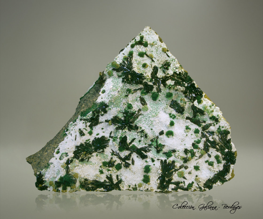Atacamita
98 x 85 x 30 mm.
(Autor: Rafael Galiana)