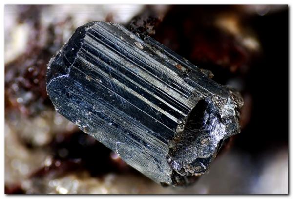Pirargirita
Cristal de 6 mm.
(Autor: Rafa Muñoz(mineralvarado))