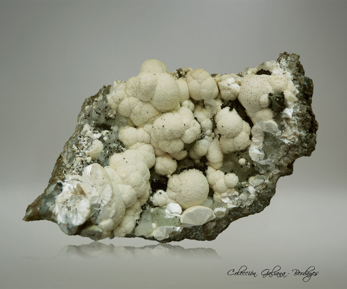 Pectolita
85 x 52 x 31 mm.
(Autor: Rafael Galiana)