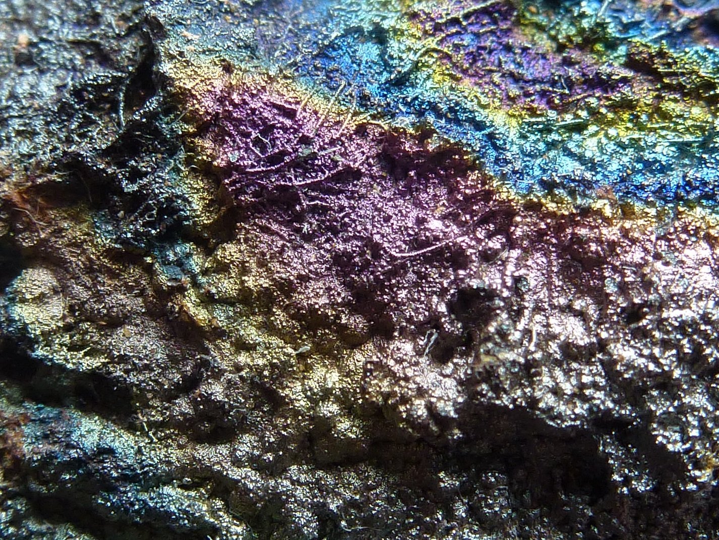Goethita
7 x 6 cm. la pieza, encuadre 4 x 4 cm.
(Autor: javier ruiz martin)