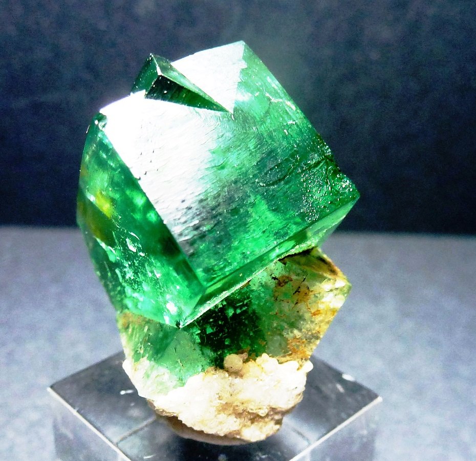 Fluorita
1,3 cm. arista
(Autor: javier ruiz martin)