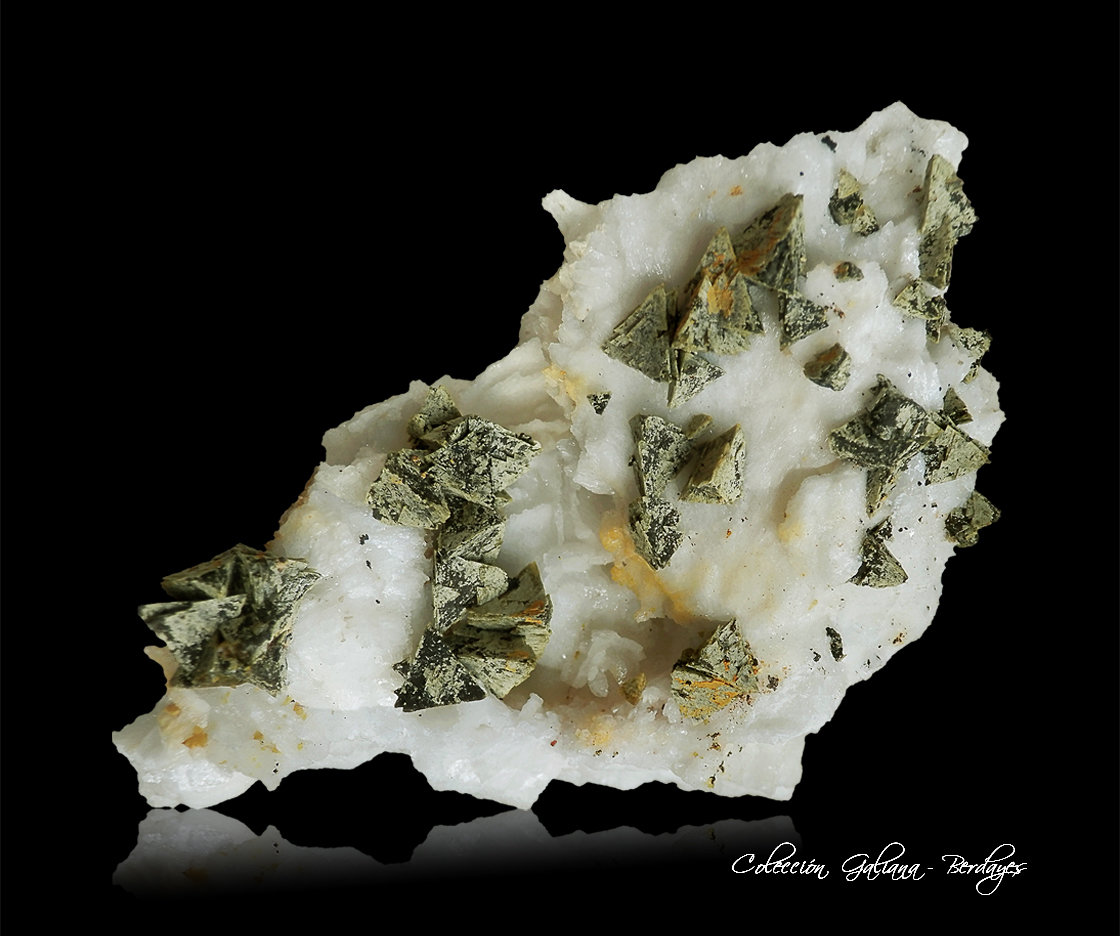 Helvina
81 x 51 x 55 mm.
(Autor: Rafael Galiana)