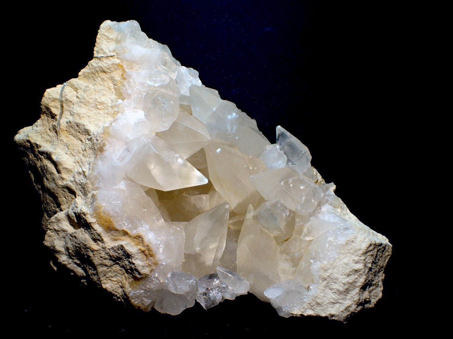 Calcita
9 x 6 cm
(Autor: Joan Niella)