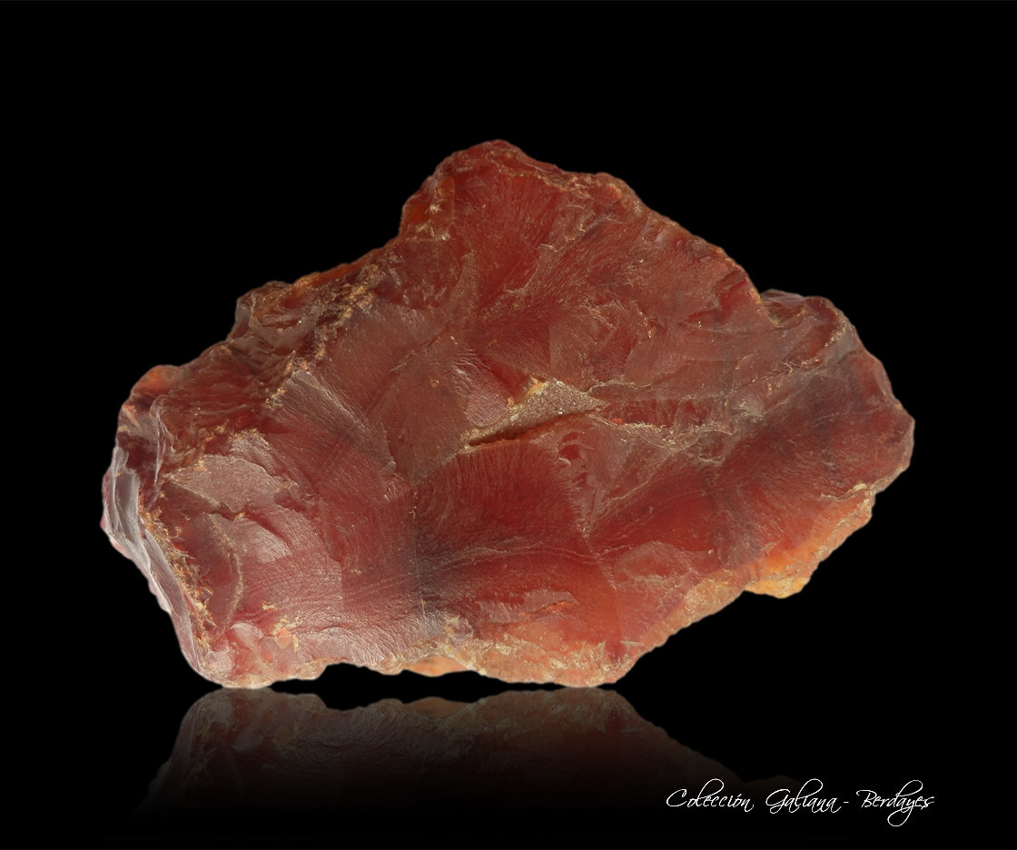 Cuarzo (variedad carneola)
90 x 55 x 41 mm.
(Autor: Rafael Galiana)