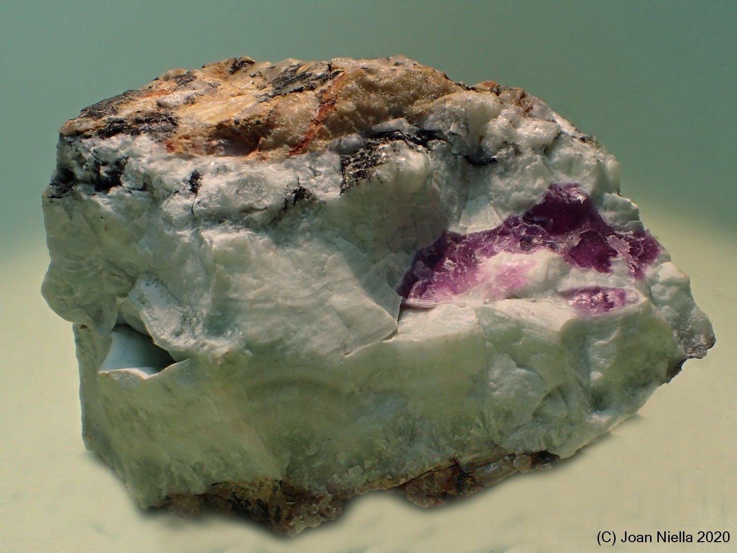 Calcita (variedad calcita niquelifera)
5 x 3 cm
(Autor: Joan Niella)