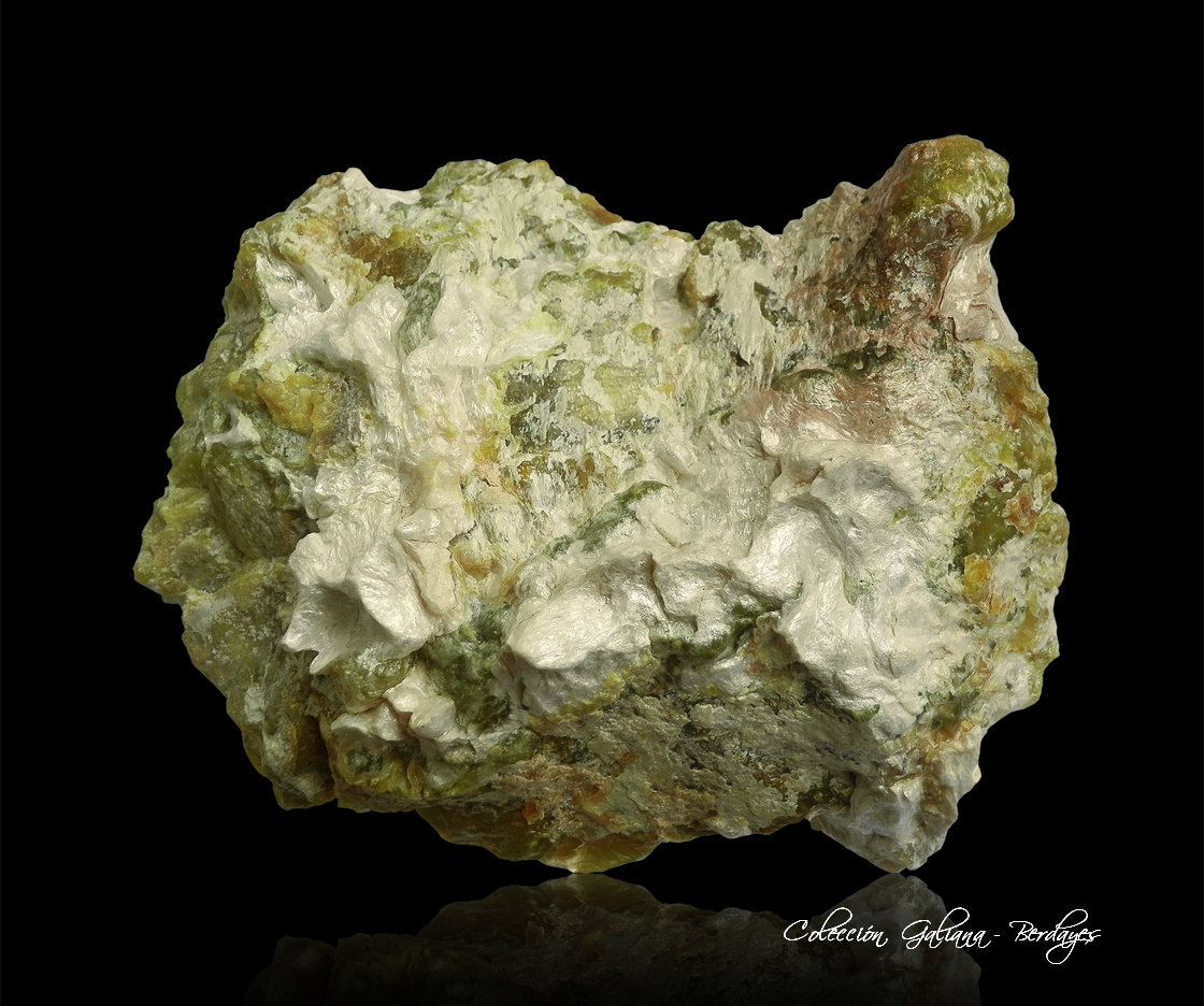 Hidrotalcita
88 x 68 x 45 mm.
(Autor: Rafael Galiana)
